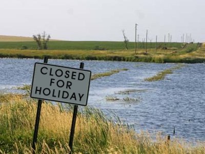 closed-for-holiday